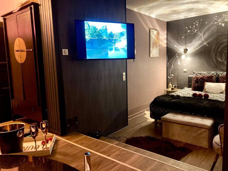Suite Kassiopee, Romantisme, Balneo, Sauna Кемперле Экстерьер фото